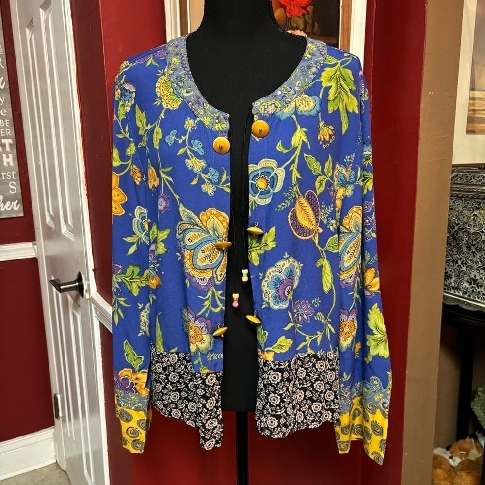 Vintage Carole Little Women's Floral   Size 6 Cardigan‎ Shaw Beads Jacket NWOT